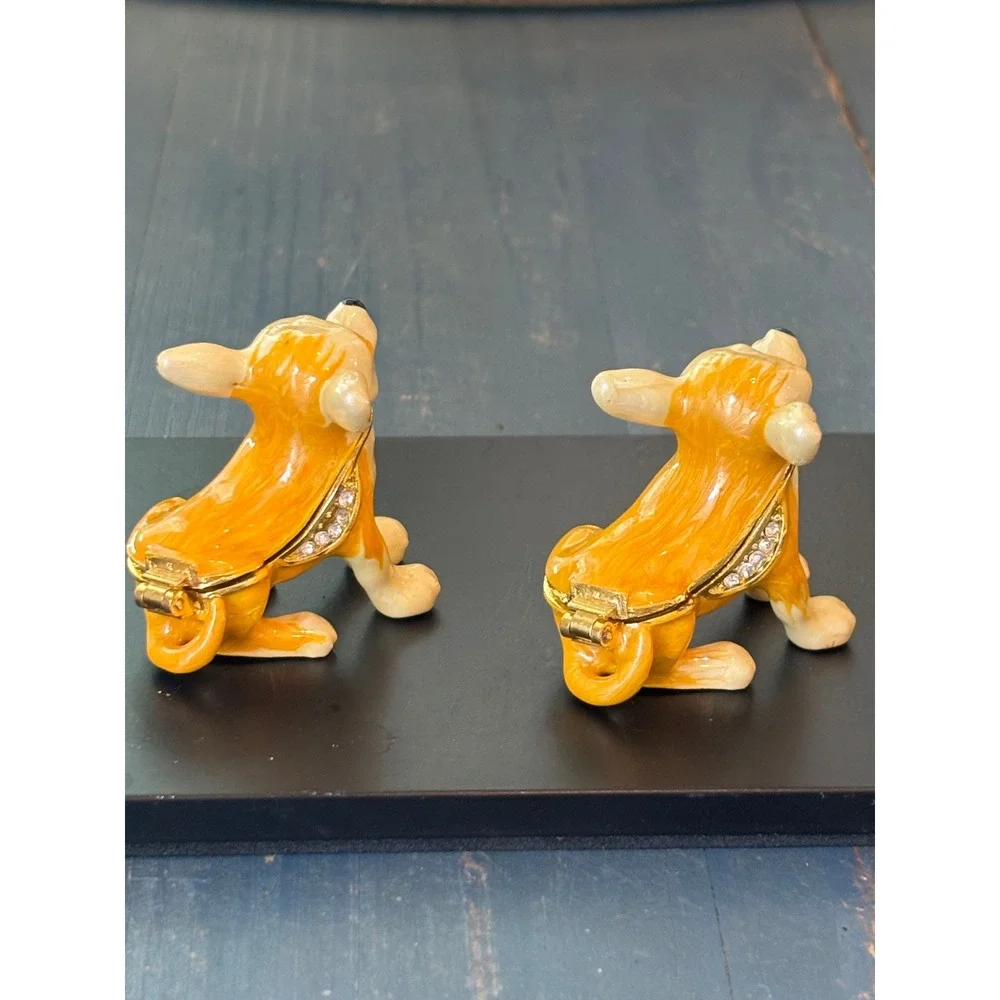 Unbranded vintage charming